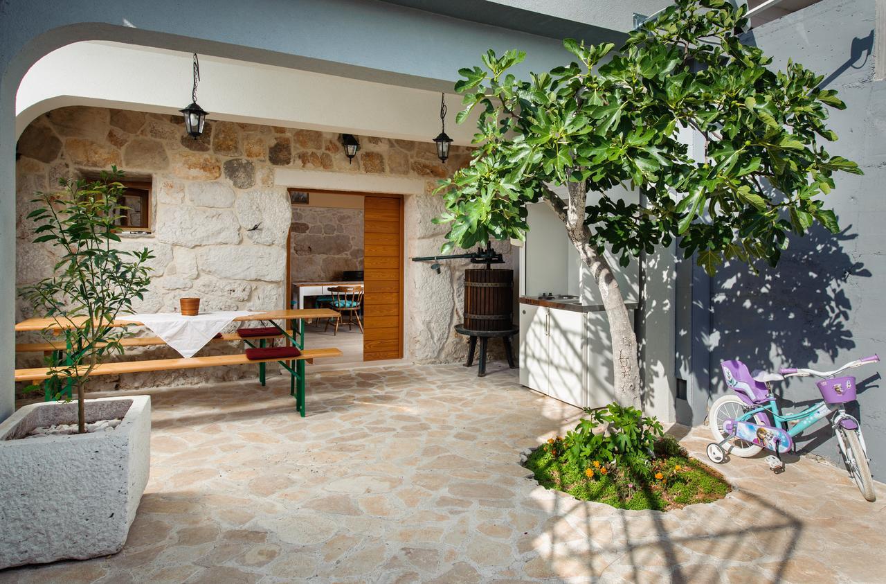 Villa Sv. Vid Sevid Dış mekan fotoğraf